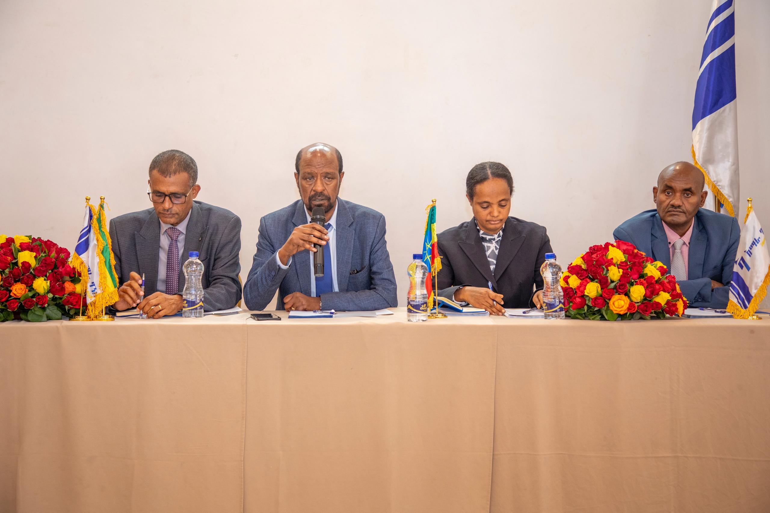 አማራ ባንክ ከአስመጪዎችና ላኪዎች ጋር ያለውን ግንኙነት ለማጠናከር ውይይት አካሄደ።